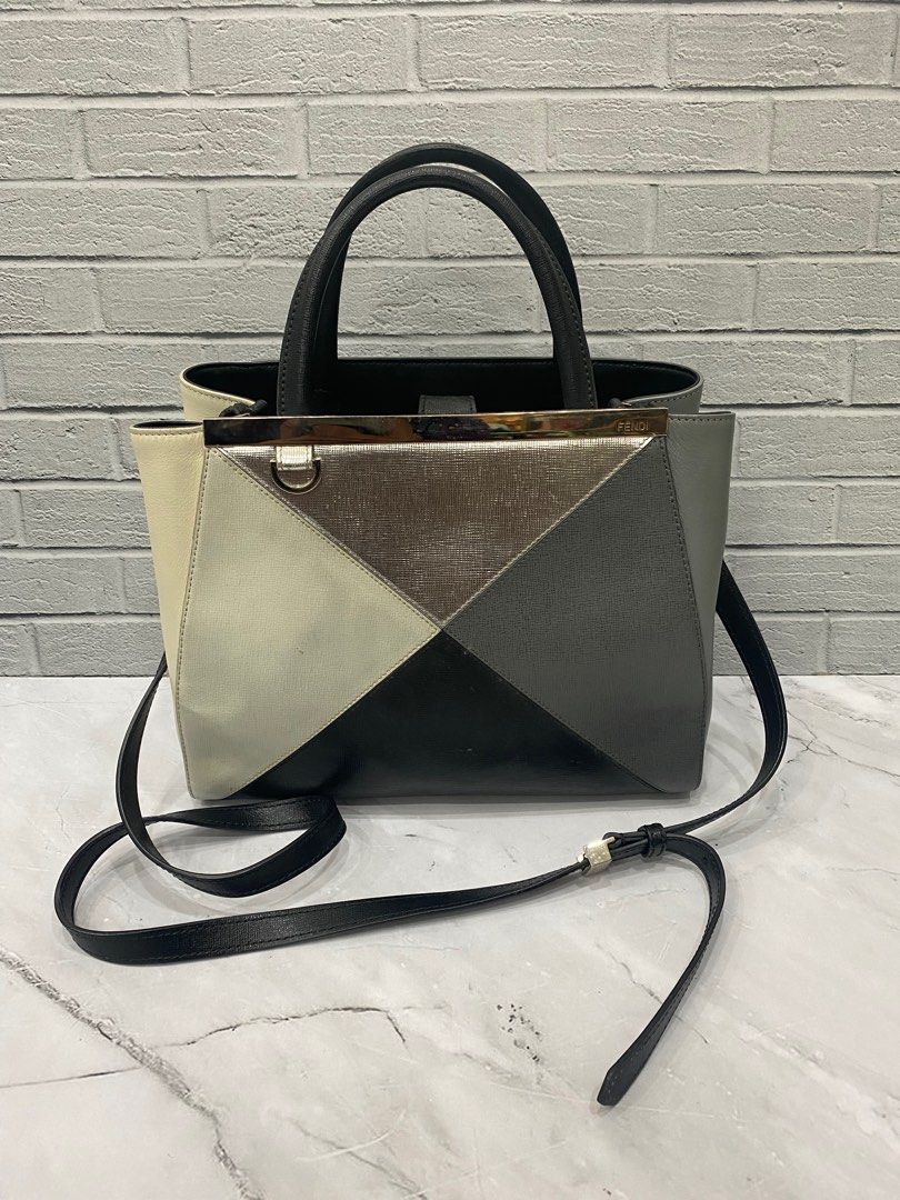 Fendi 2jours medium store size in cm