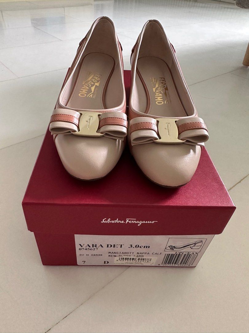 Fake ferragamo shoes 2025