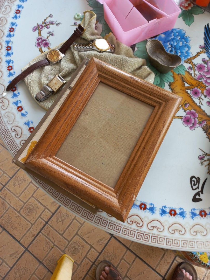 Frames solid wood 2 pcs (Category: Vintage Collectibles) located in Kuala Lumpur. Submitted by robert76888 (Listing ID 1253909983, Image 2). Description: 2 vintage item frame, all $48. deal at cheras..