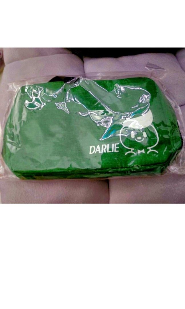 Green toiletry bag, Hobbies & Toys, Travel, Travel Essentials