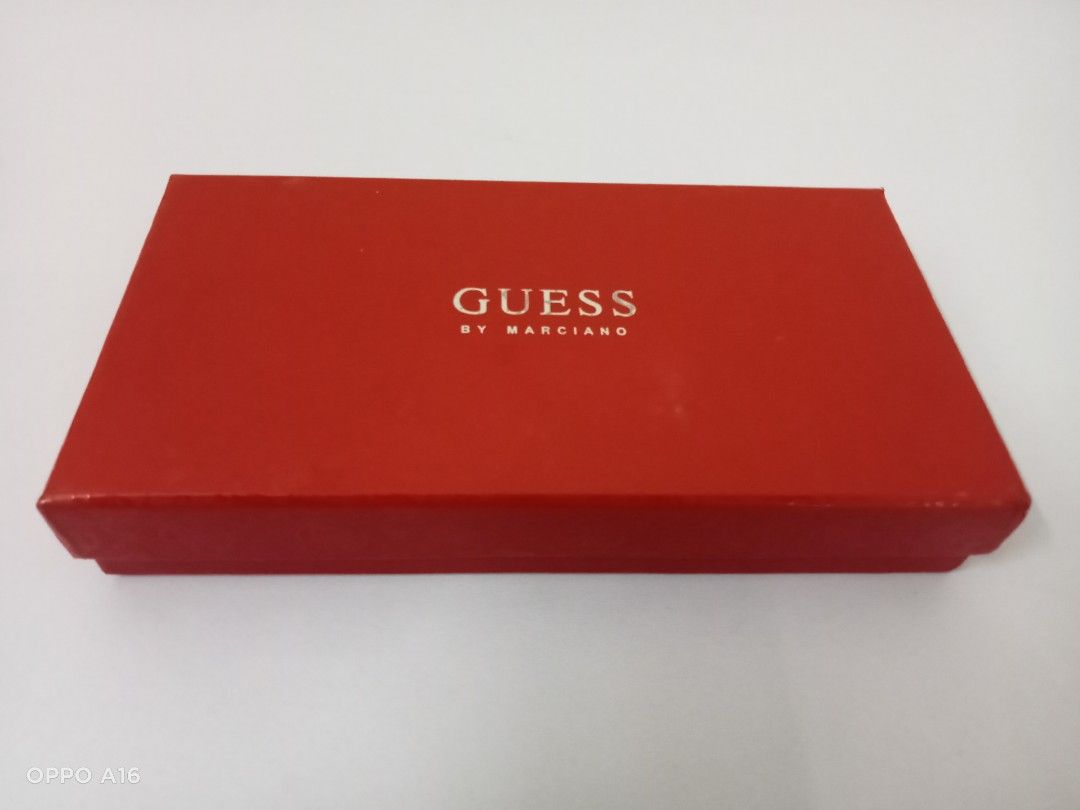Guess deals gift box