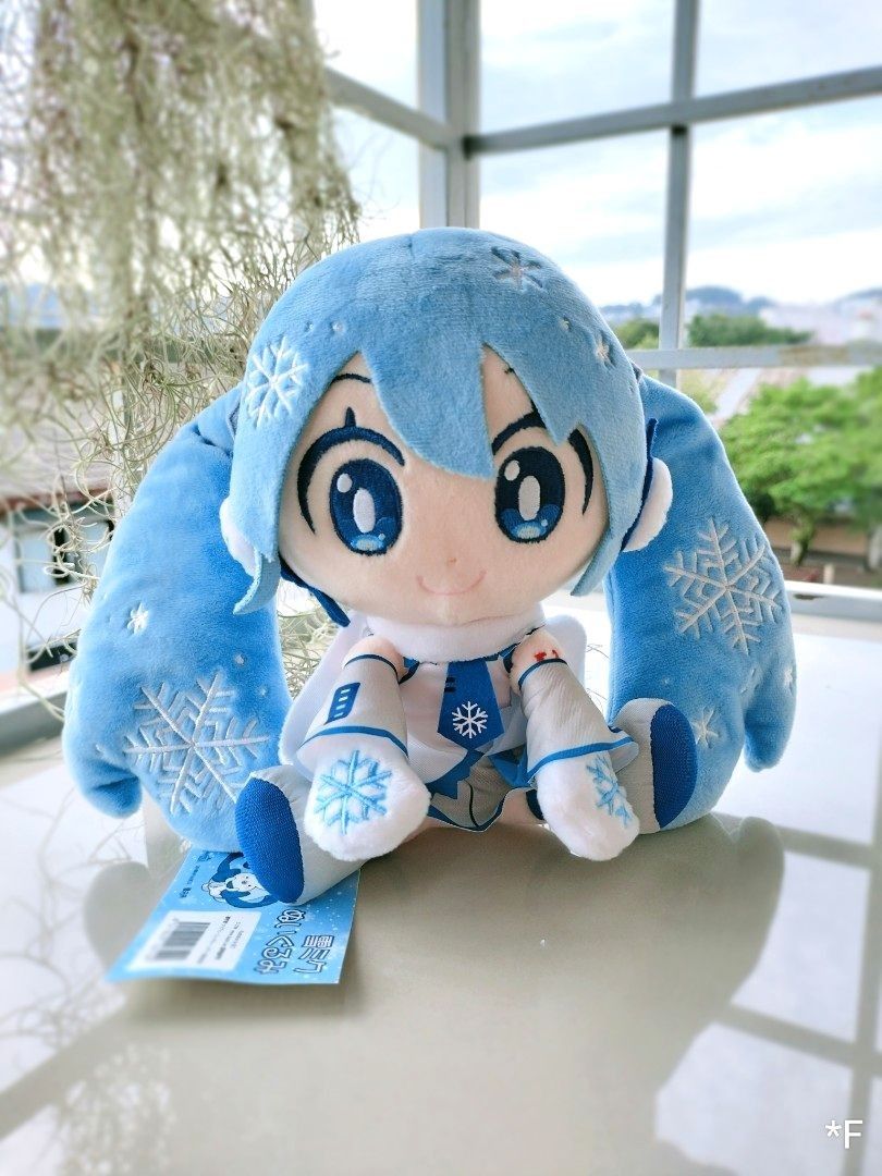 Snow miku plush hotsell