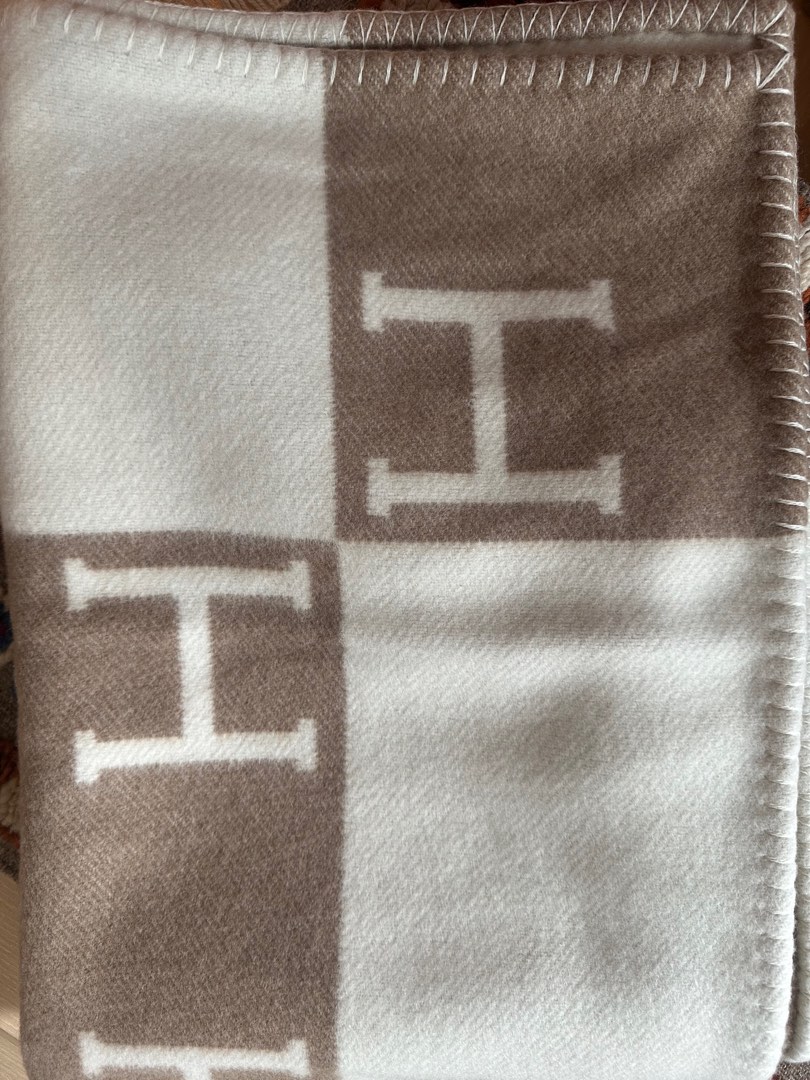 Hermes baby blanket, 名牌, 飾物及配件 Carousell