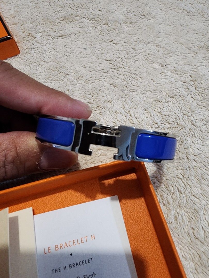 Authentic Hermes Clic H bangle (Category: Luxury Accessories) located in Mandaluyong City. Submitted by tof_reyes (Listing ID 1254002497, Image 2). Description: Bought in Japan. Feel free to check the item in person..