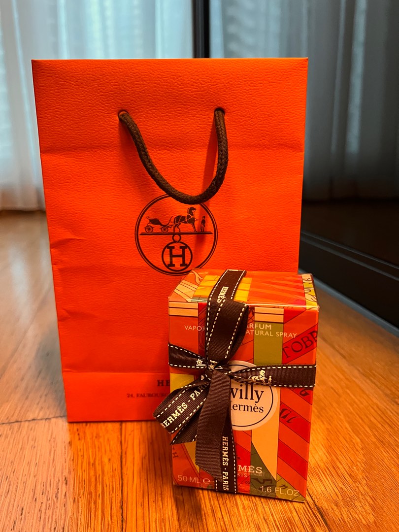 Hermes shopping bag and gift box