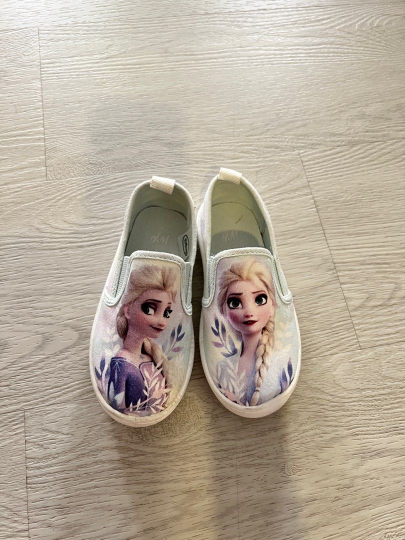 Frozen canvas shoes 2025