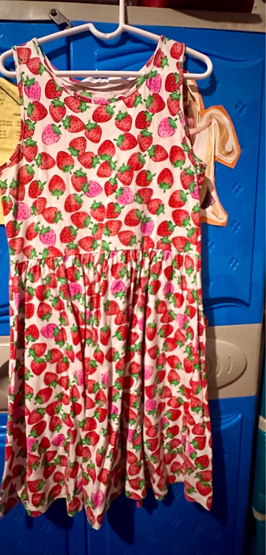H&m strawberry discount dress