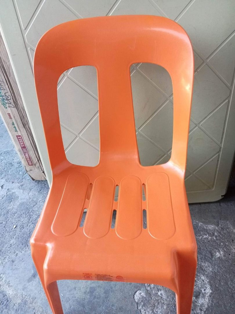 Ichiban monoblock shop chair