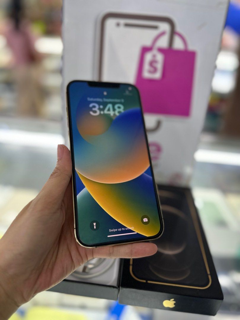 iphone 12 pro max 256gb 2ndhand (Category: iPhone 12 Series) located in Cainta. Submitted by vine_gadget_shop (Listing ID 1253917945, Image 3). Description: iphone 12 pro max 256gb 2ndhand complete package pick up store greenhills shopping center we accept trade in we accept credit card installment we do cod and door to door we ship nationwide for fast transaction call 09277368323 look for vine.