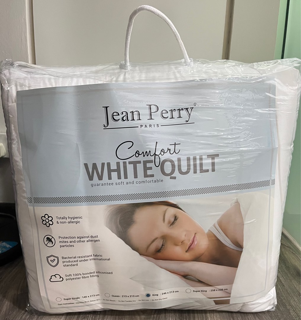Jean Perry King Size Quilt, Furniture & Home Living, Furniture, Bed