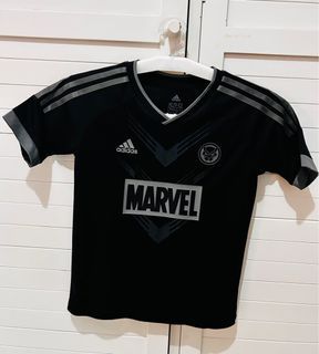 Kaos Adidas  edisi Marvel ori anak 1 set untuk umur 9 - 10 thn