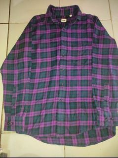 Kemeja Flanel Uniqlo Wanita Size S Kotak Ungu Hitam