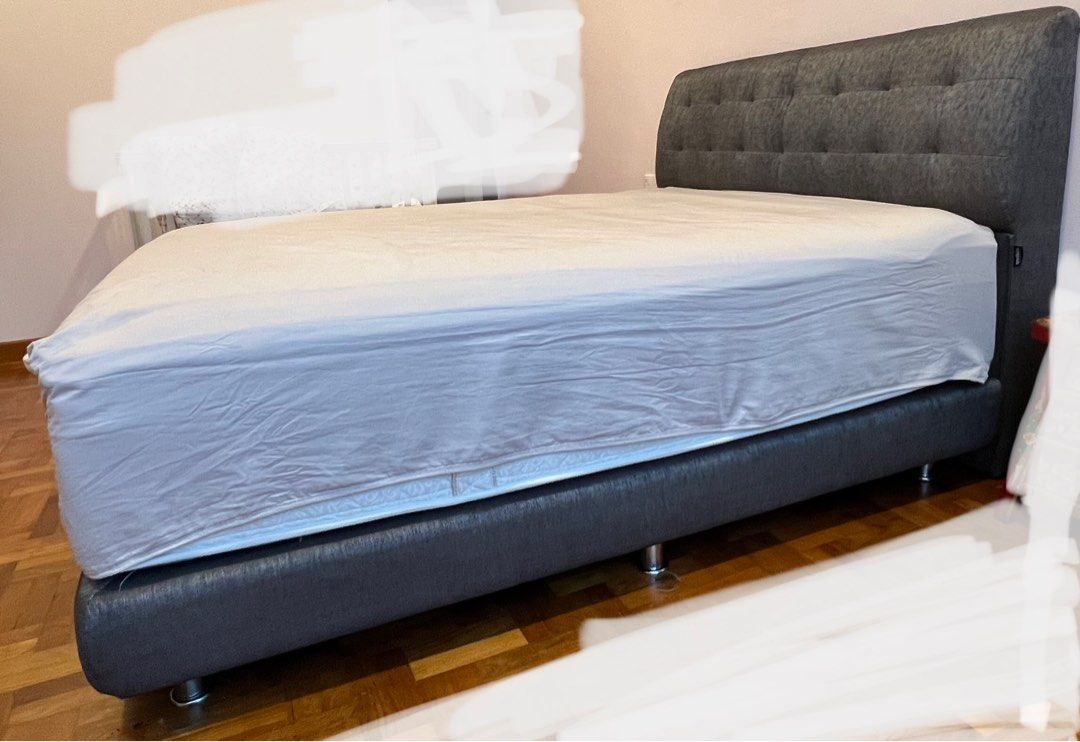 King Koil Queen Size Bed, Furniture & Home Living, Furniture, Bed Frames & Mattresses on Carousell