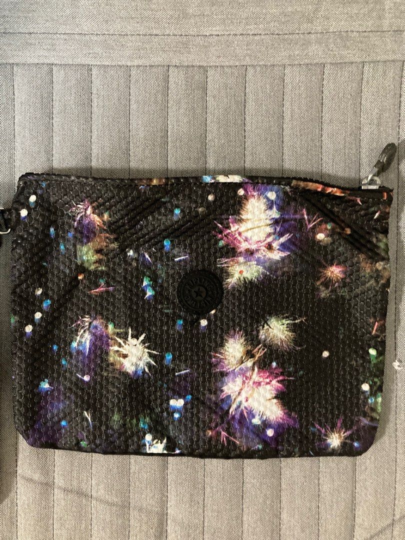 Kipling travel pouch clearance