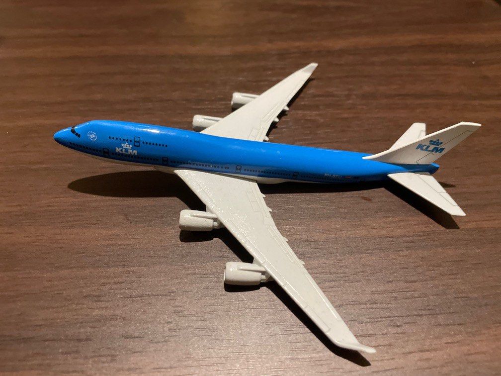 KLM 747-400 1:400, Toys & Collectibles, Figurines & Models