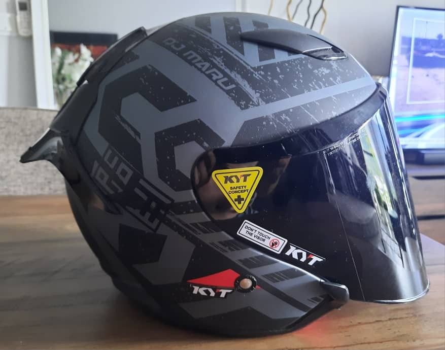 Pet store helm kyt