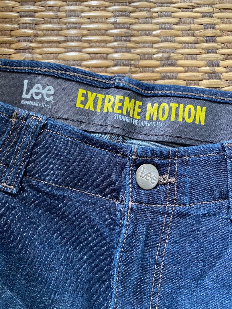 Lee performance shop series extreme motion