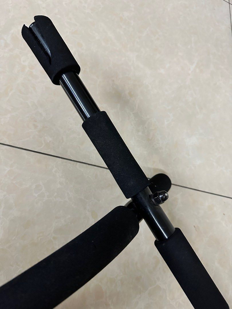 LIVEUP Sports Pull Up ChinUp Bar (94cm), Sports Equipment, Exercise