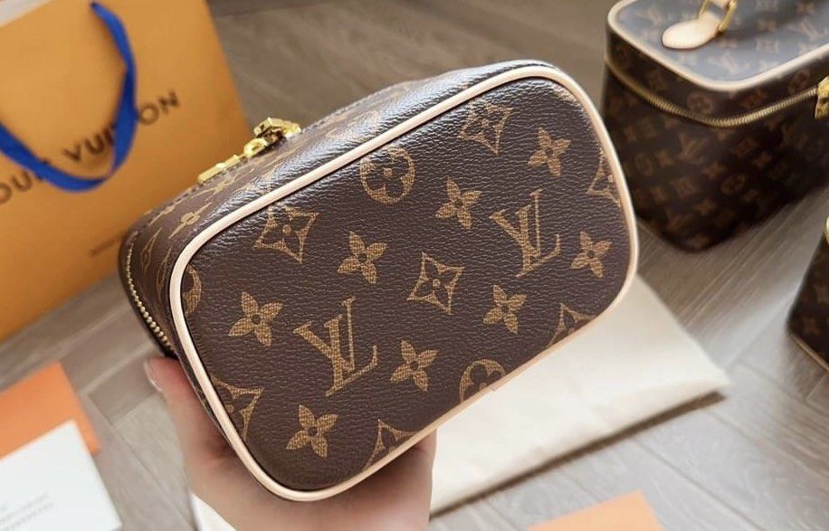 lv louis vuitton makeup box make up, Women's Fashion, Jewelry & Organisers,  Accessory holder, box & organisers on Carousell