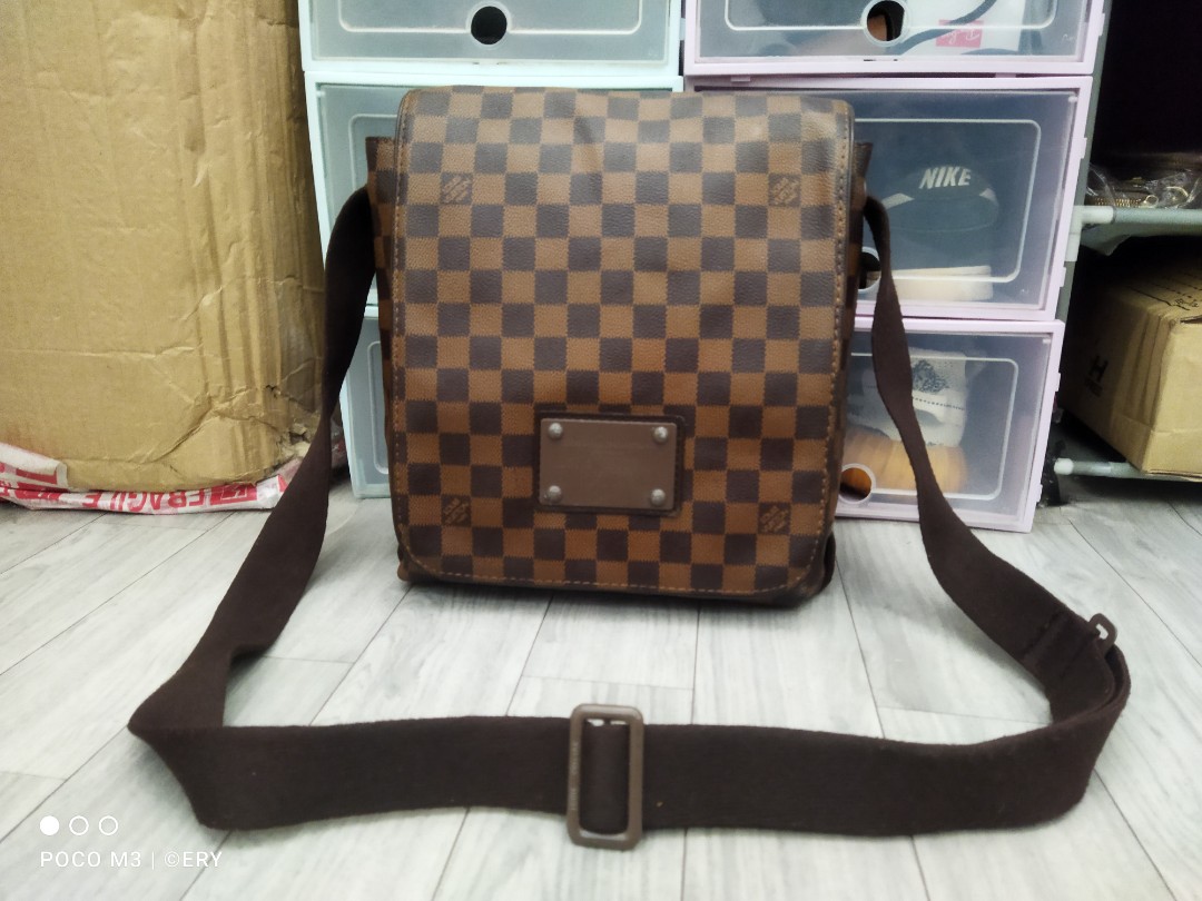 Louis Vuitton Expandable Messenger Bag, Luxury, Bags & Wallets on Carousell