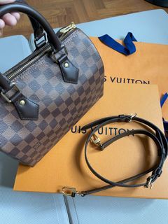 SPEEDY BANDOULIÈRE 25 Louis Vuitton Damier Azur canvas 25 x 19 x 15 cm,  Luxury, Bags & Wallets on Carousell