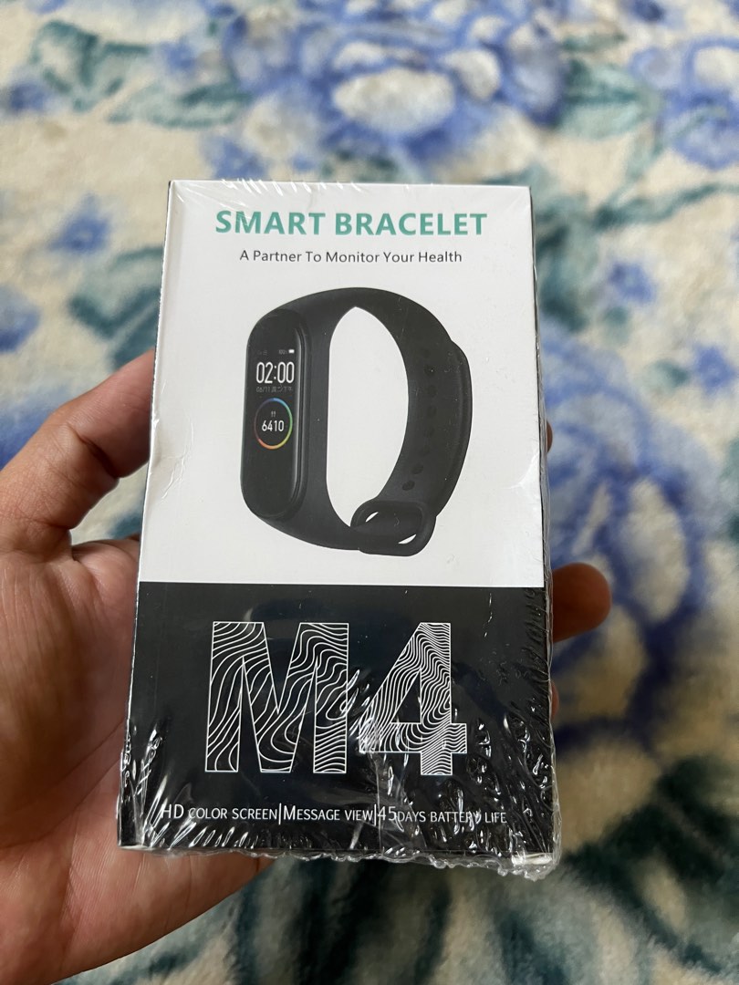 Smart store bracelet m4