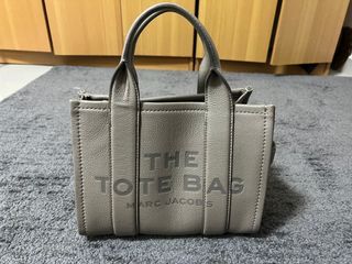 Authentic The Leather Mini Tote Bag Marc Jacobs, Luxury, Bags & Wallets on  Carousell