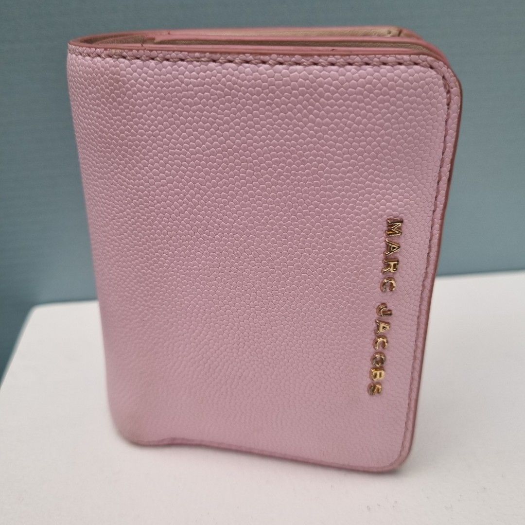 Marc jacobs wallet 2025 pink