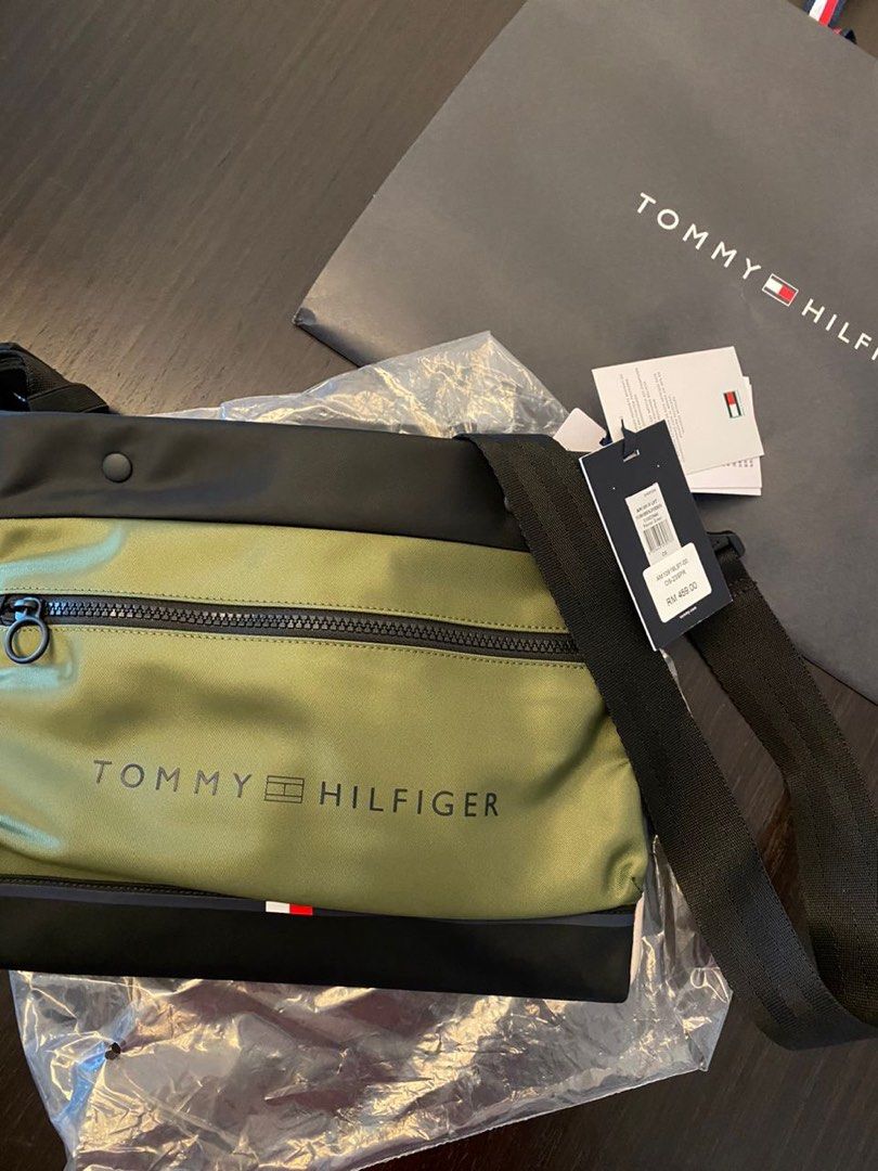 Man bag tommy hilfiger on sale