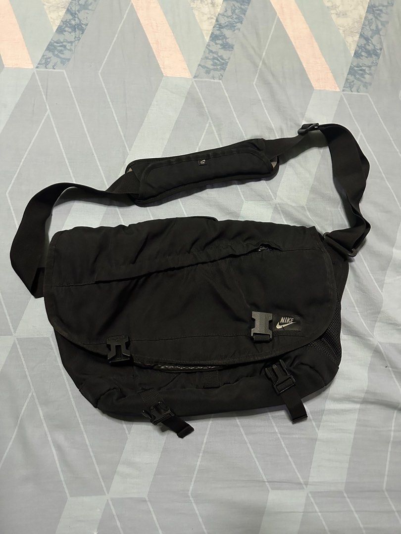 Nike cordura suitcase hot sale