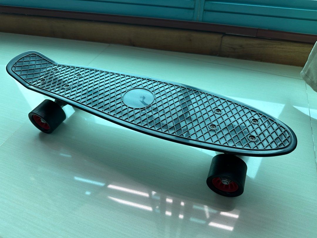 Mini Skateboard Pennyboard Short Cruiser Board, Sports Equipment