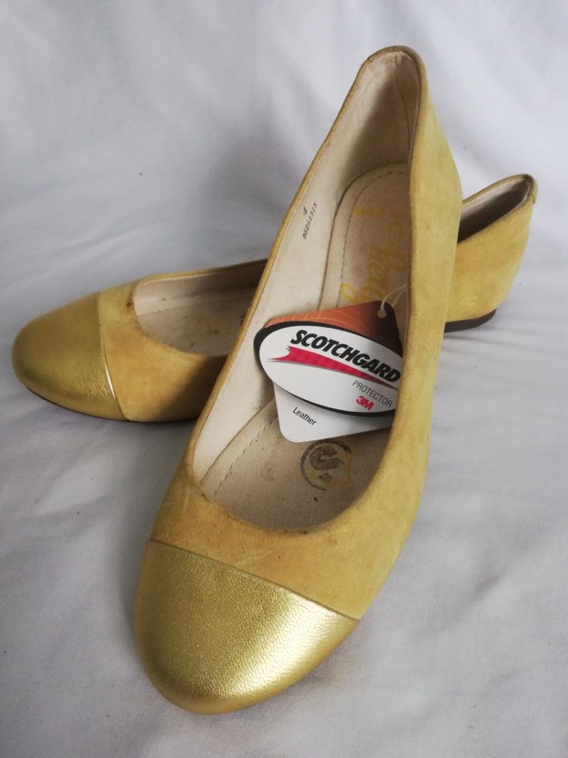 M&S Ladies Yellow Suede with Gold Tip Ballet Pumps, Women's