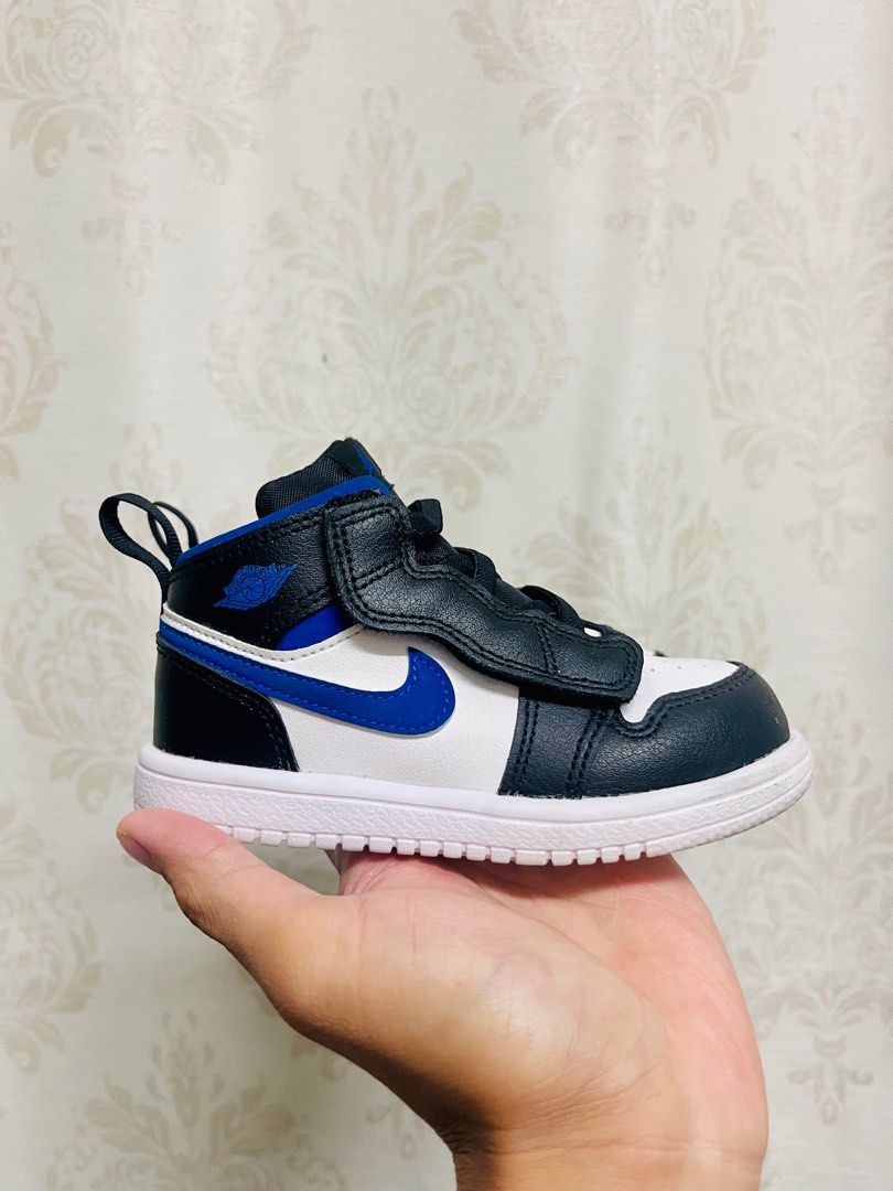 Blue jordans toddler top