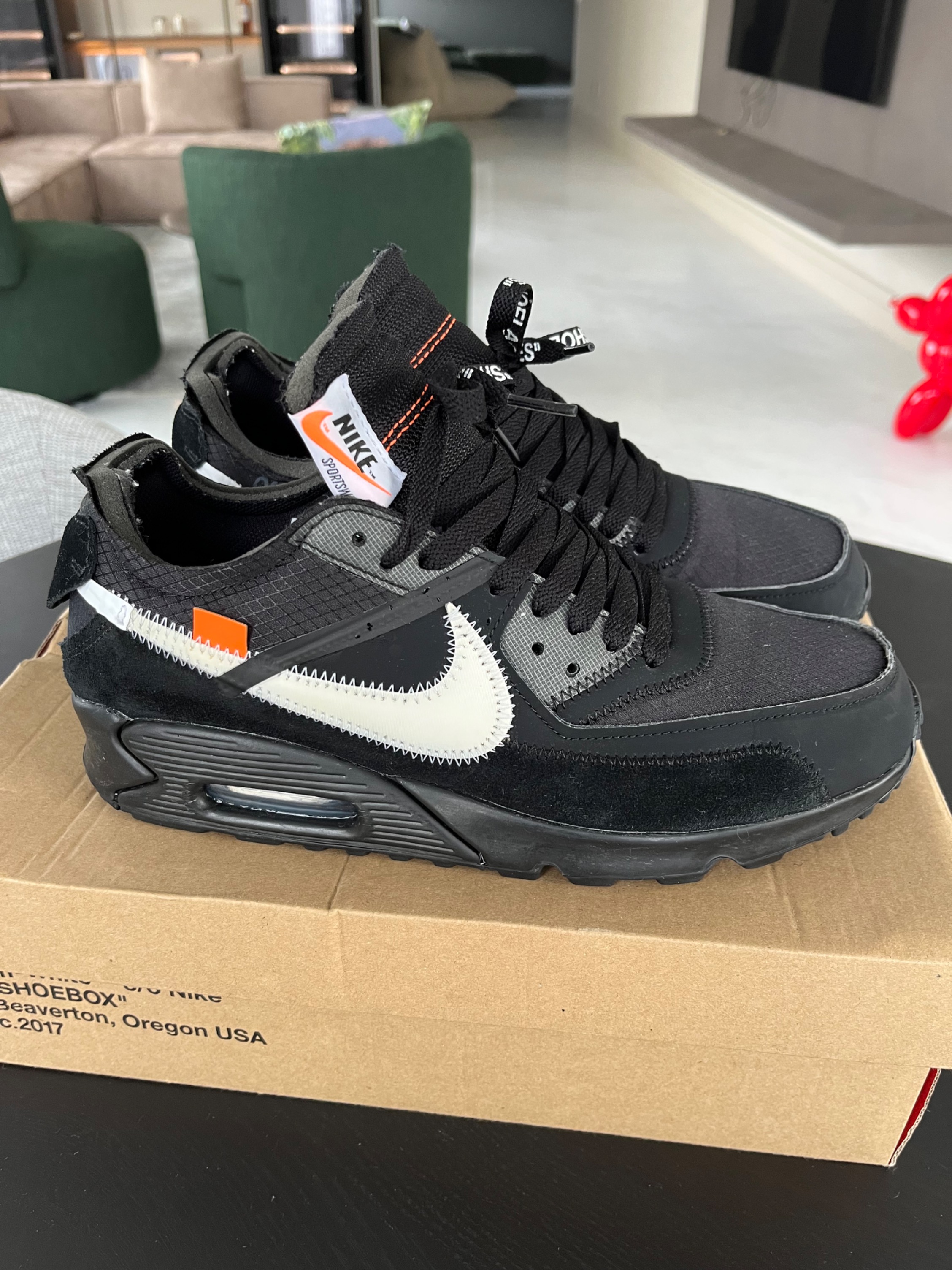 The 10: Air Max 90 Off-White - Black