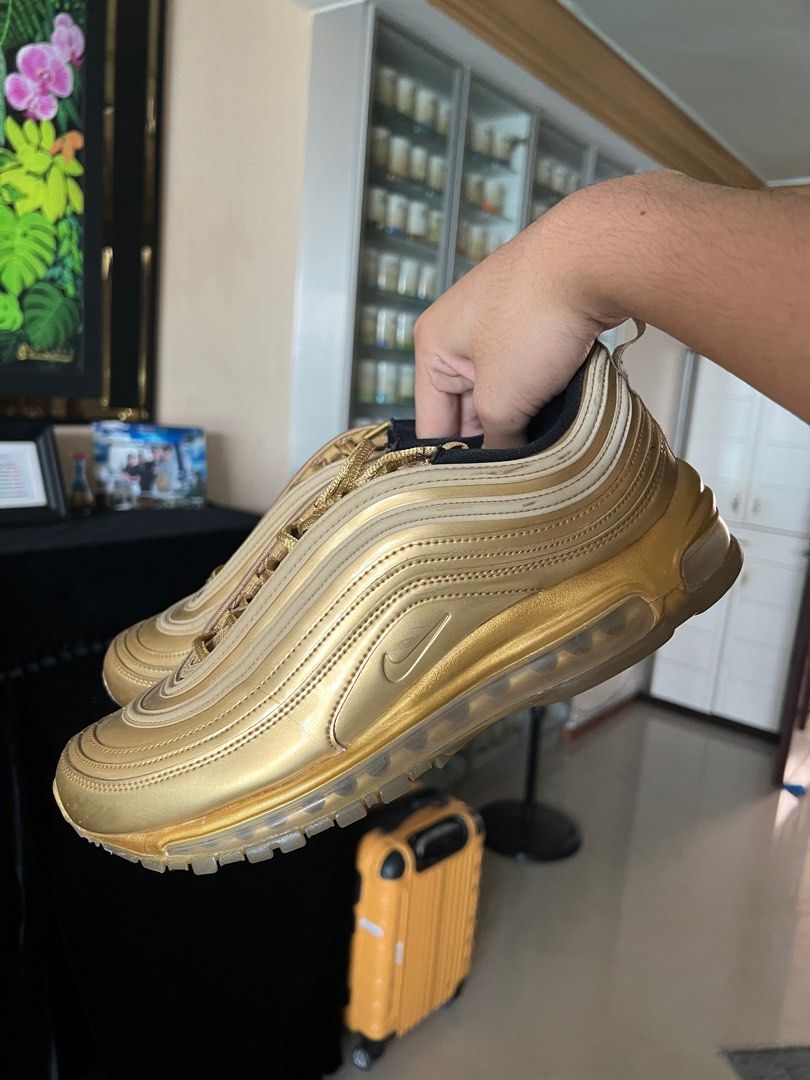 Gold 97 hotsell air max mens