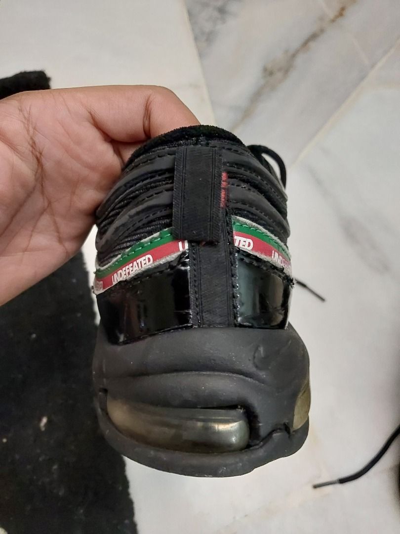 Air max 97 deals undefeated real vs fake