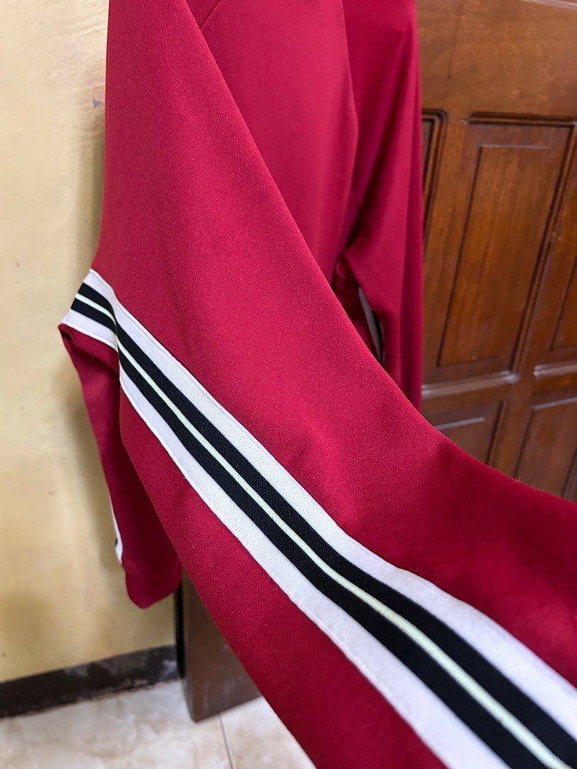 red satin nike