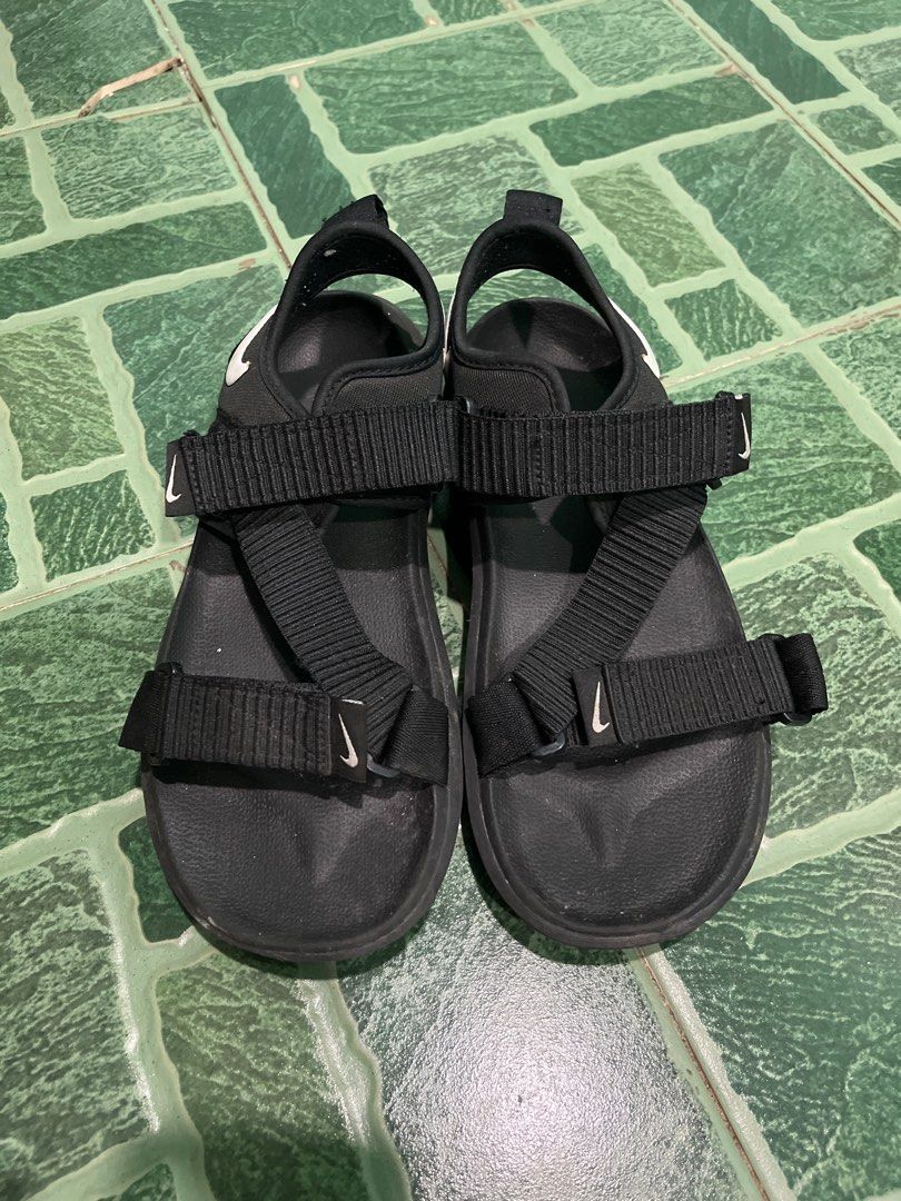 Nike sandals velcro store
