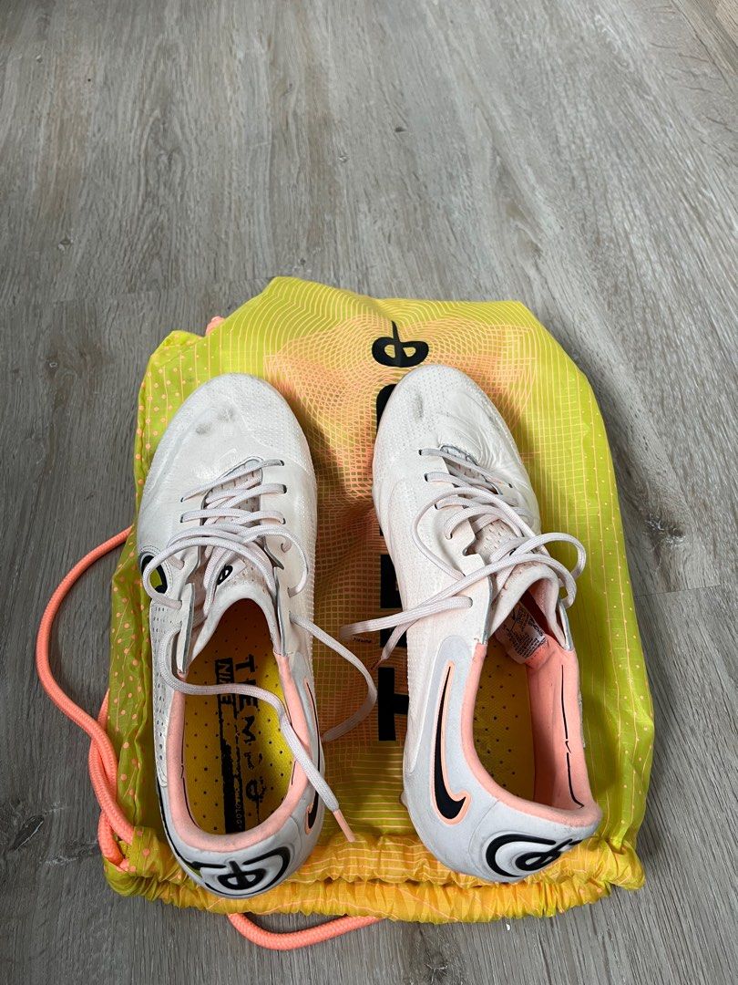 Nike 9 outlet yellow