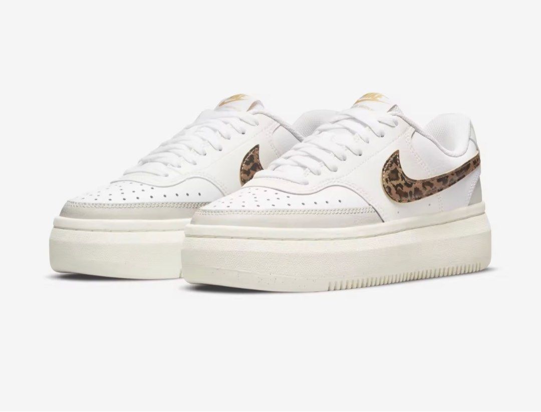 White cheetah hotsell nike shoes