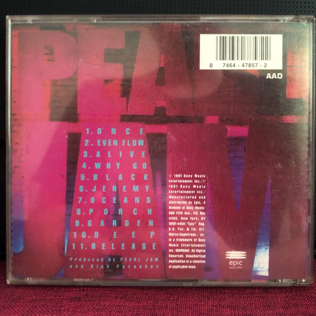 PEARL JAM - Ten (Category: CDs & DVDs) located in San Pedro. Submitted by pcps192589586 (Listing ID 1253914024, Image 2). Description: .