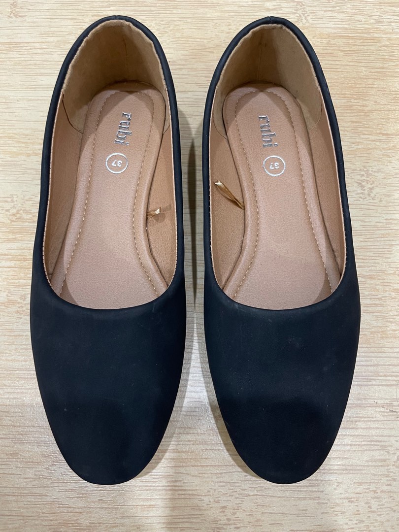Rubi Flat Shoe, Women's Fashion, Footwear, Flats on Carousell