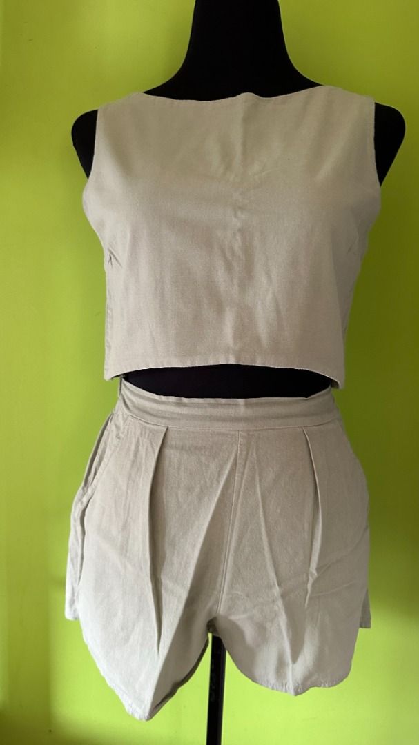 Sage Green Linen Coords (Category: Sets or Coordinates) located in Quezon City. Submitted by ccsonceloveditems (Listing ID 1253962509, Image 1). Description: Linen Set Sage green crop top + shorts Best fits XS MOP: Gcash BPI.