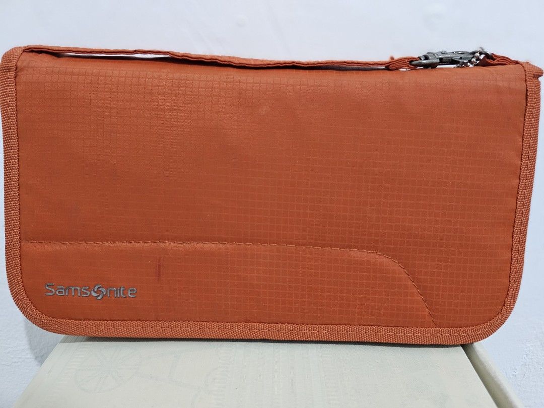 Samsonite RFID Zip Close Travel Wallet, Passport wallet, Men's Fashion