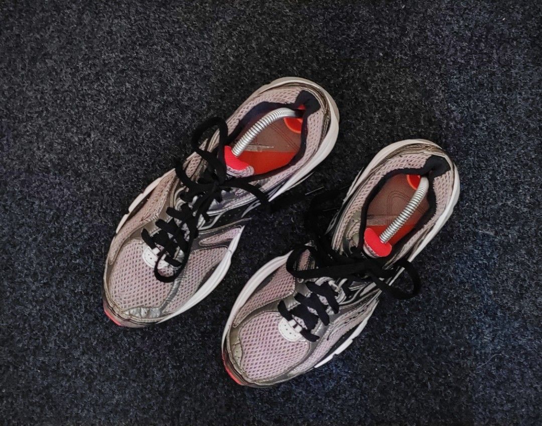 Saucony lancer store