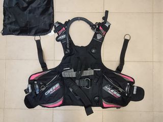 （分類：）位於 。 由 jjsamchung 提交（商品編號 1253929145，圖片 1）。簡介： 。