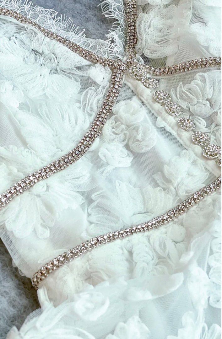 chinese dress ladies White Fine Lace Satin Maxi Dress  self-portrait-US