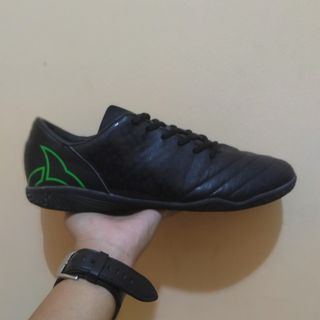 Sepatu Futsal Ortuseight Utopia Ori Sepatu Futsal Second Sepatu Futsal bekas size 41
