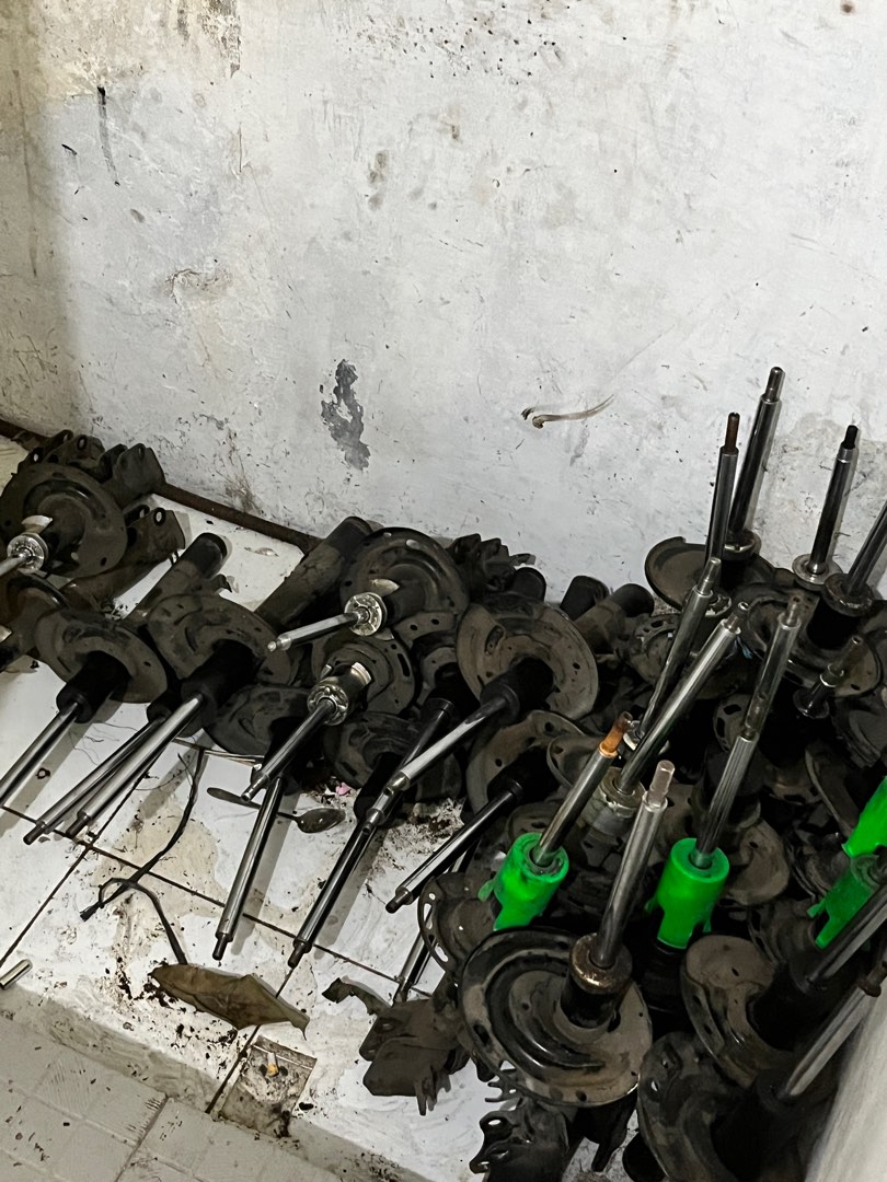Shockbreaker Bekas, Aksesoris Mobil di Carousell