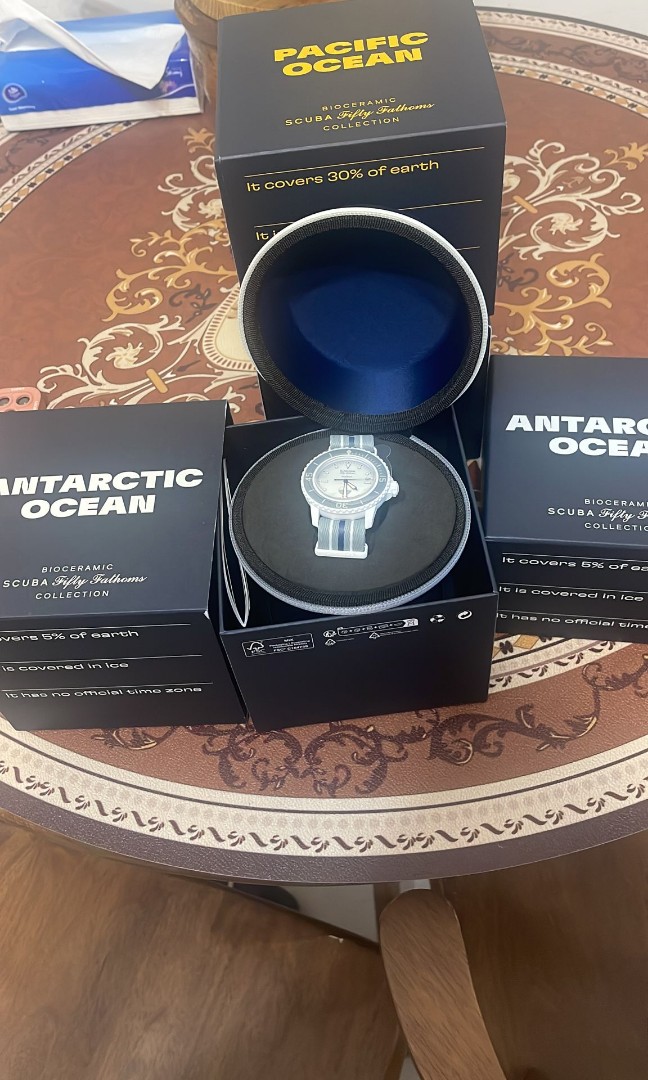 Swatch x Blancpain Antarctic Ocean, 名牌, 手錶- Carousell